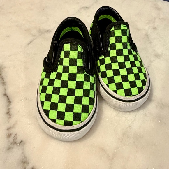 Vans Green and Black Checkered Slip-Ons - Toddler Size 4.5 - Picture 2 of 5